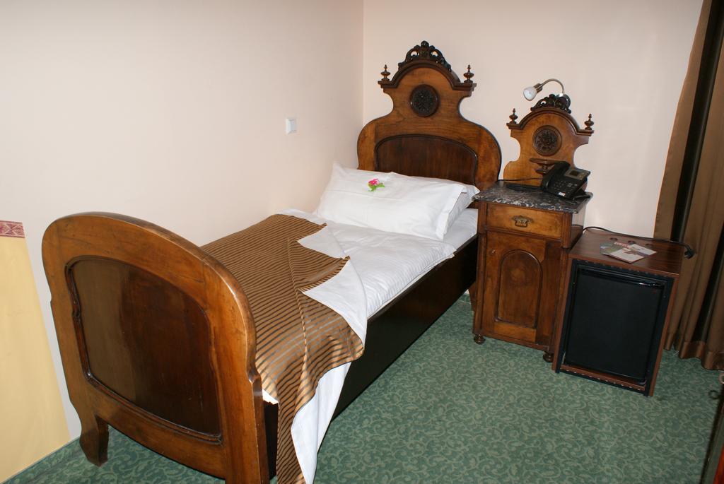 Hotel Park Potony Kültér fotó
