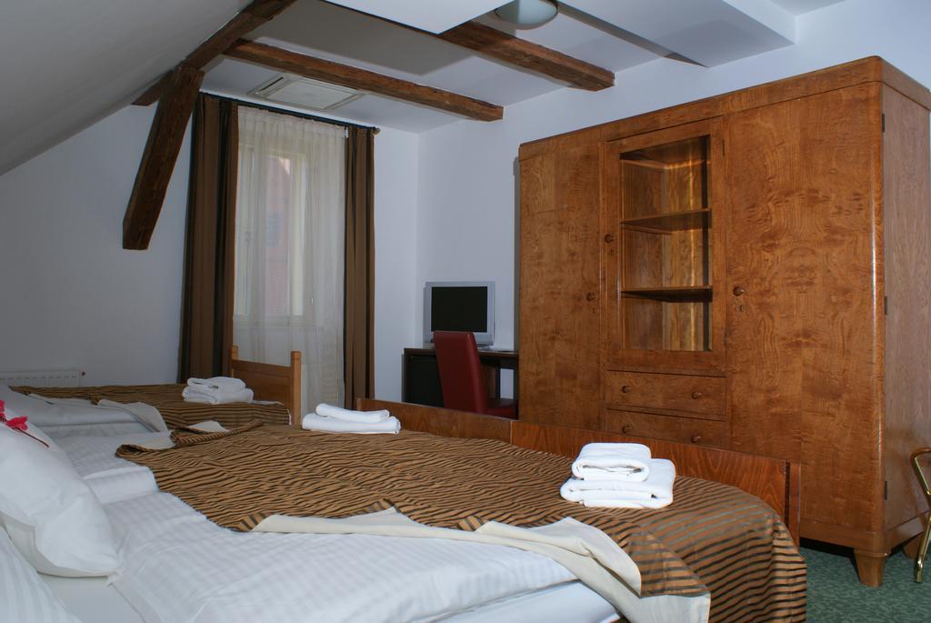 Hotel Park Potony Kültér fotó