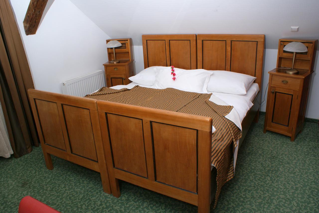 Hotel Park Potony Kültér fotó